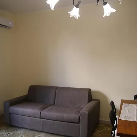 R & S Apartment Giardini Naxos
