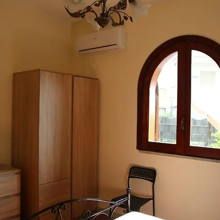 Apartment R & S *